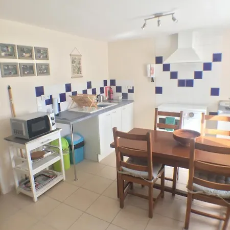 Les Quatre Filles - Entire 2 Bed *