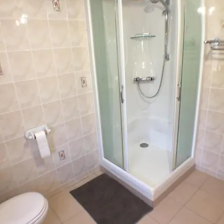 Les Quatre Filles - Entire 2 Bed Apartment