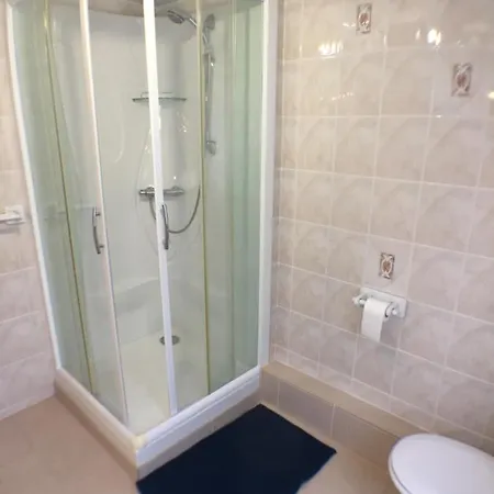 Apartment Les Quatre Filles - Entire 2 Bed